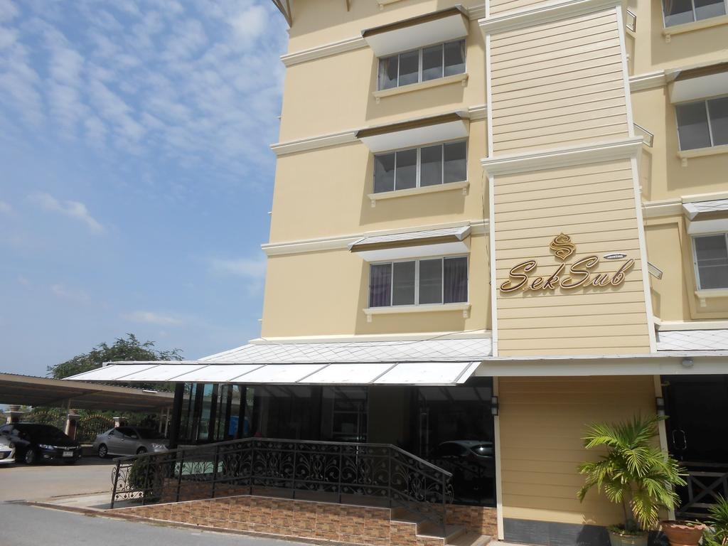 เสกทรัพย์ เพลส Hotel Ban Han Tra Fang Nua ภายนอก รูปภาพ