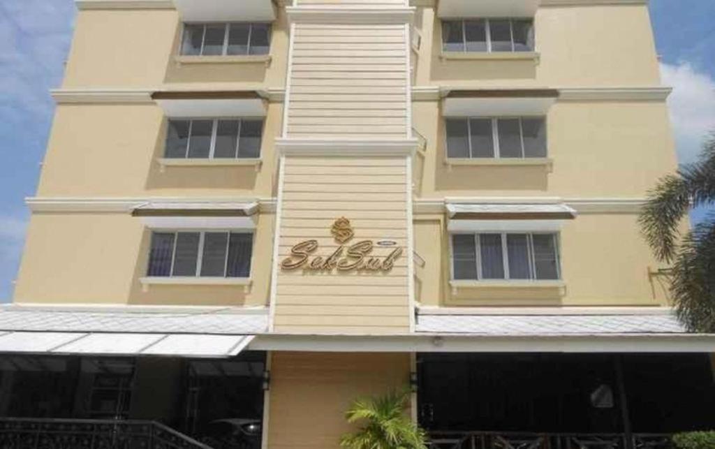 เสกทรัพย์ เพลส Hotel Ban Han Tra Fang Nua ภายนอก รูปภาพ