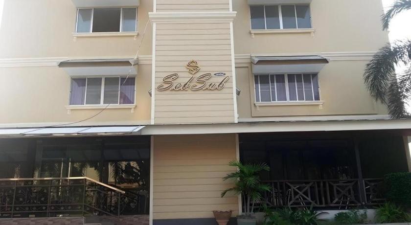 เสกทรัพย์ เพลส Hotel Ban Han Tra Fang Nua ภายนอก รูปภาพ