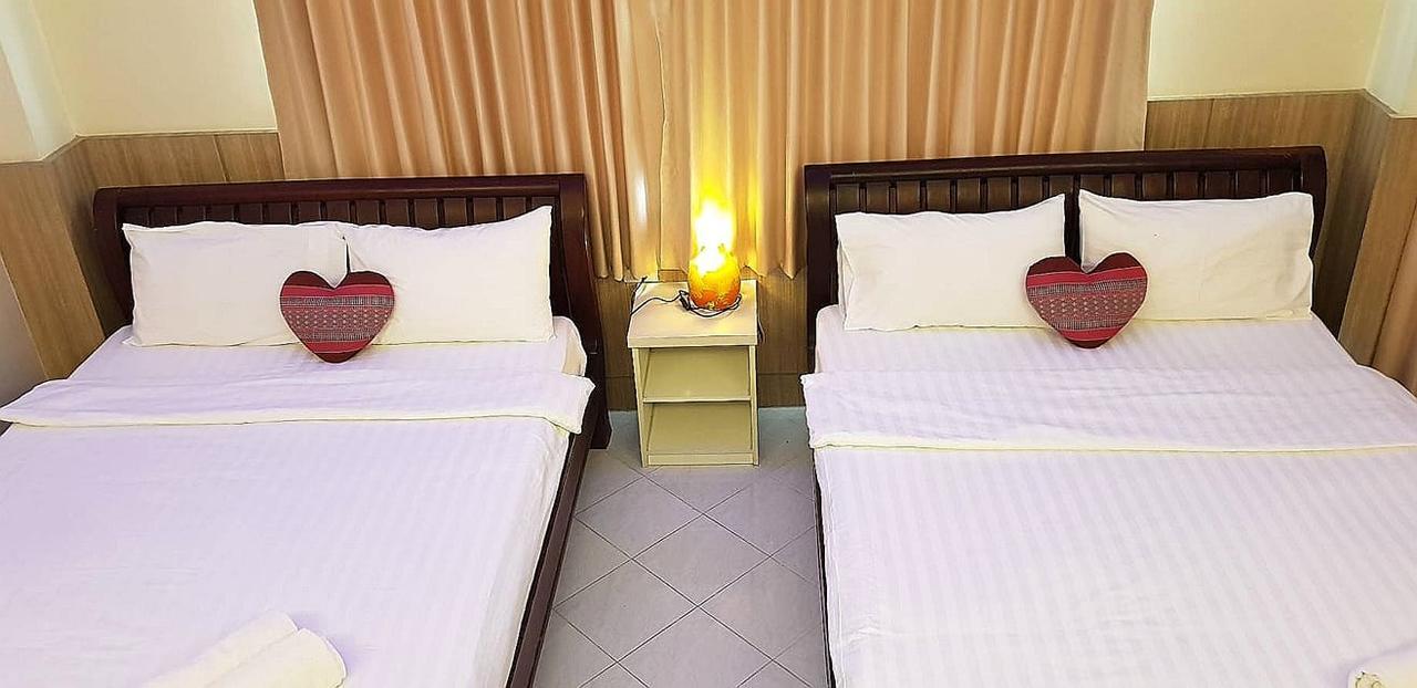 เสกทรัพย์ เพลส Hotel Ban Han Tra Fang Nua ภายนอก รูปภาพ